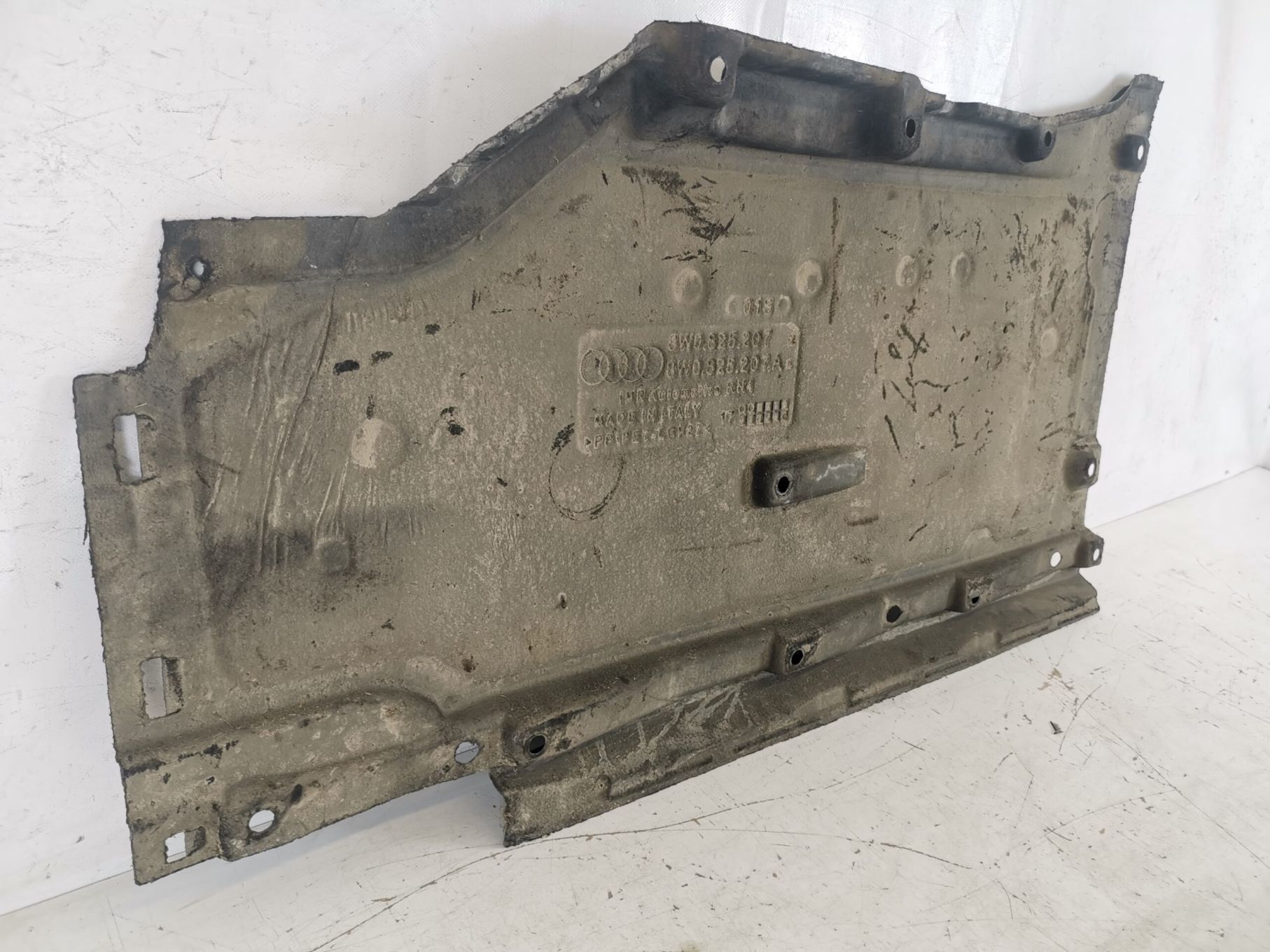 Scut Podea Stanga Audi A4 B9 2015 2016 2017 2018 2019 2020 Original In
