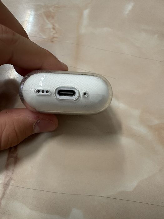 Vand airpods 4 cu anc noi originale cu factura