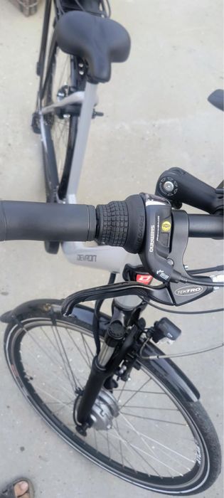 Vand biciclete electrice noi Devron