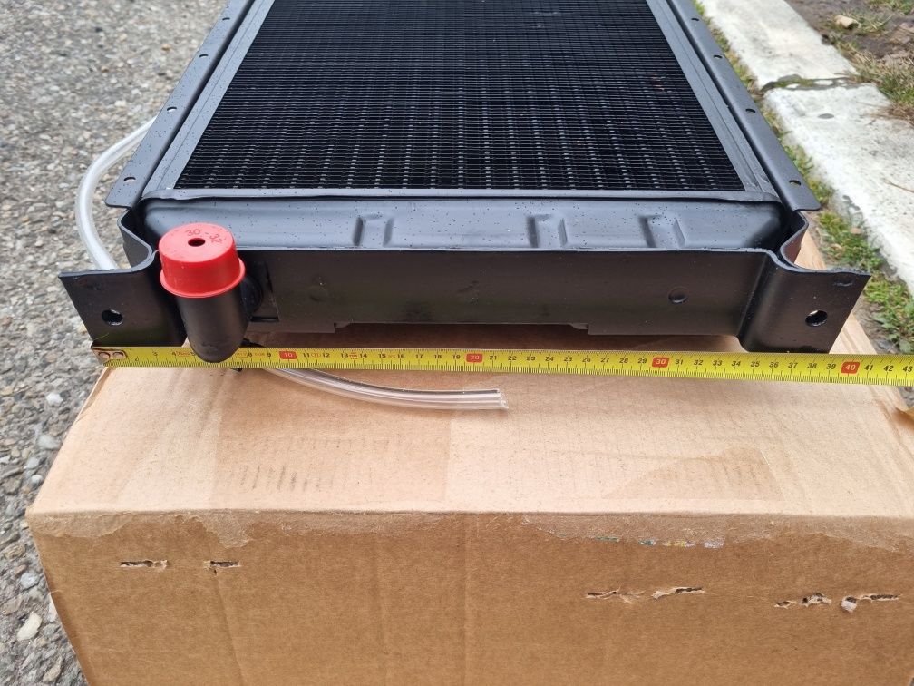 Radiator apa racire tractor Fiat 211, 215 , 4 randuri de celule ,cupru