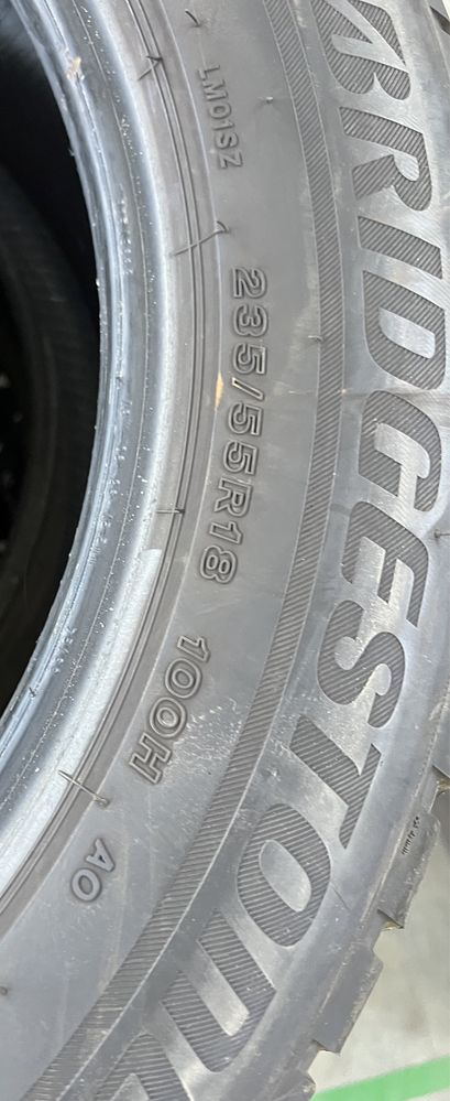 2 гуми Bridgestone Blizzak LM001 235/55/18