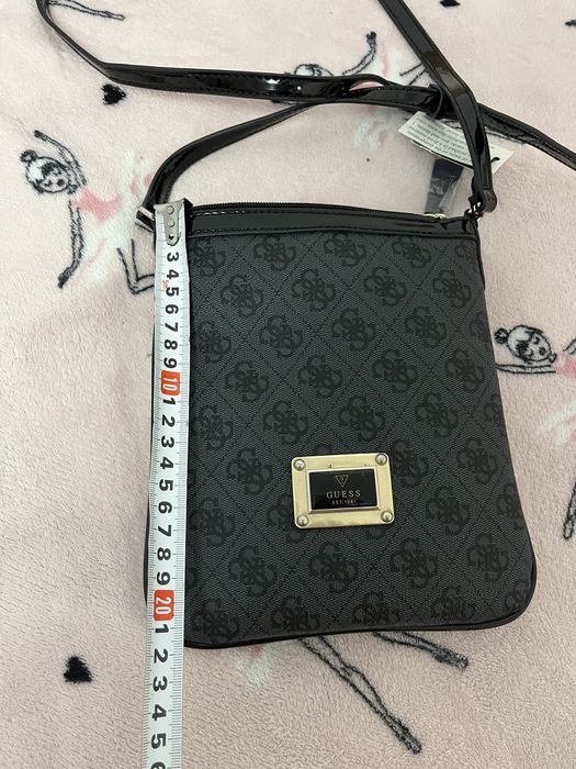 Дамска чанта Guess