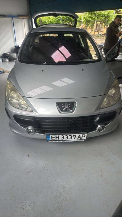 Продавам пежо 307 първи собственик