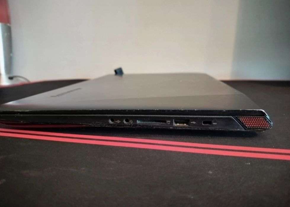 Lenovo Y50-70, i5-4210H, GTX 860M 2GB, 8GB RAM