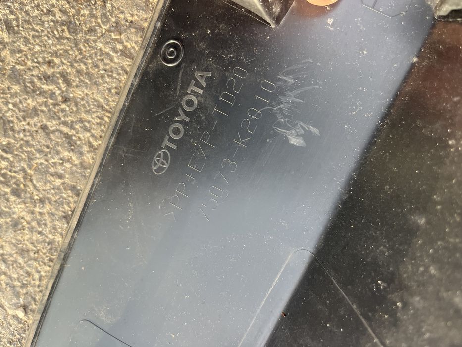 Лайсна за врата Toyota Yaris Cross