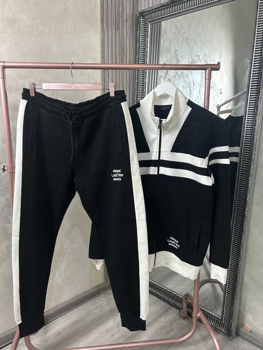 Мъжки сет от две части