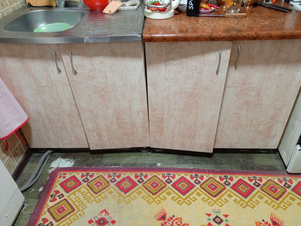 Продаётся кухонный гарнитур
