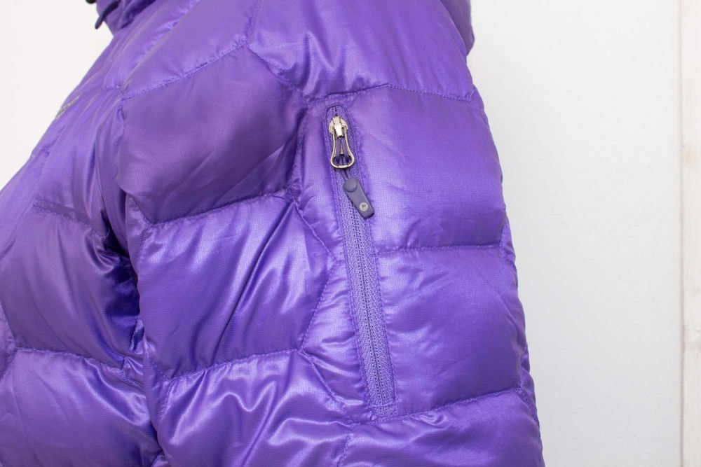 Marmot оригинално дамско яке пухено лилаво с качулка 800 пълнеж пух S