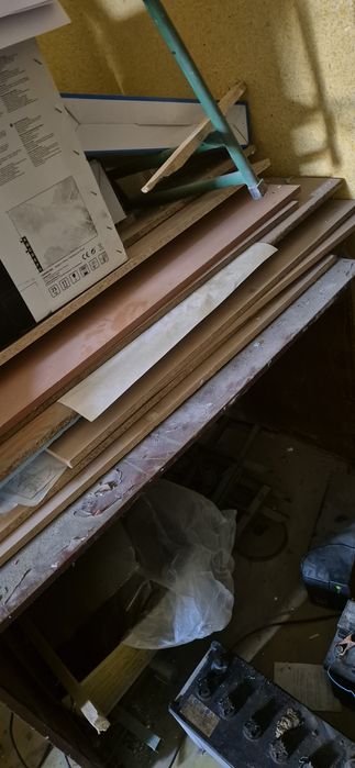 Parta va parta oyoqlari sotiladi oquv kursiniki