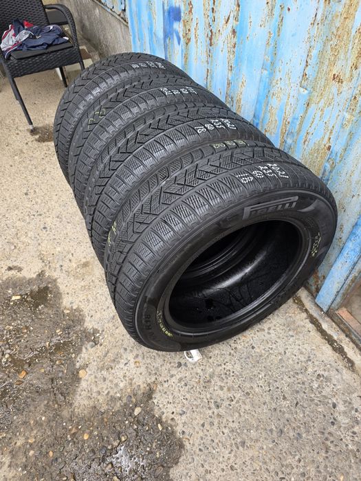 Anvelope Iarnă 235.60.18 Pirelli An 2021