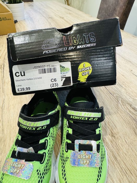 Маратонки Skechers lights