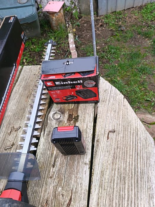 Foarfeca gard viu cu baterii