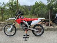 Honda Crf 250.