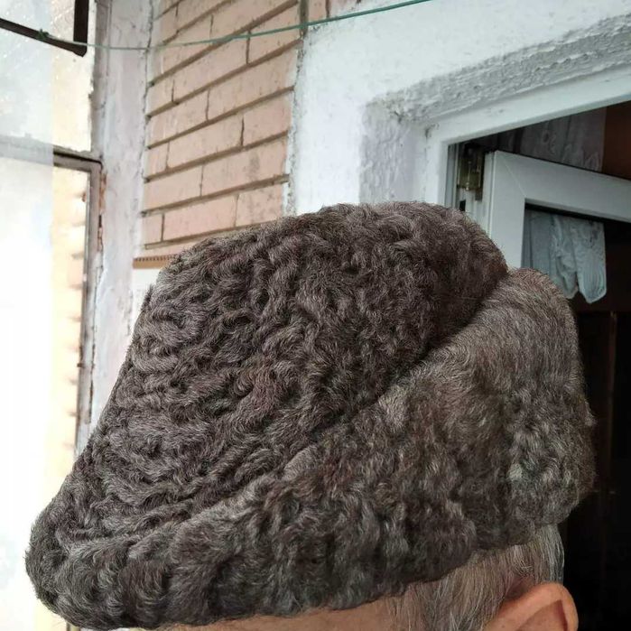 Caciuli blana caracul