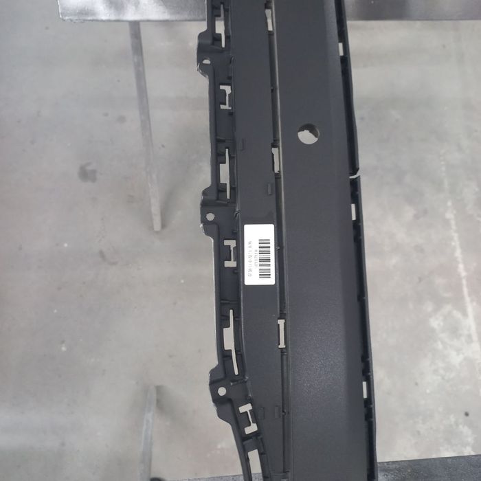 Equinox бампер матовая часть .