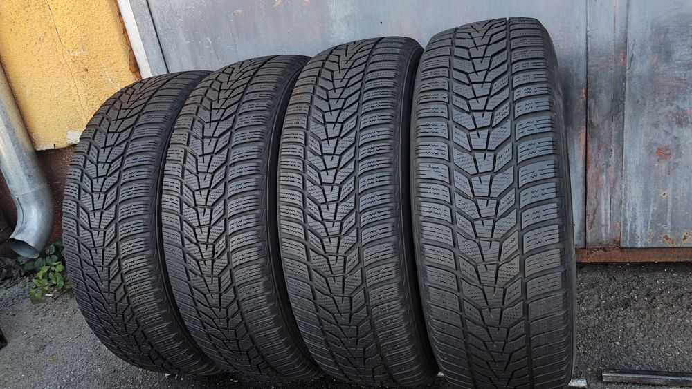 4бр зимни гуми 225/65/17 Hankook Winter I Cept Evo 3, SUV
dot22
6.5mm