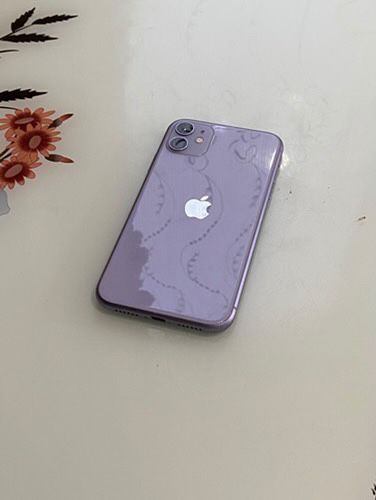 Vând  iphone 11