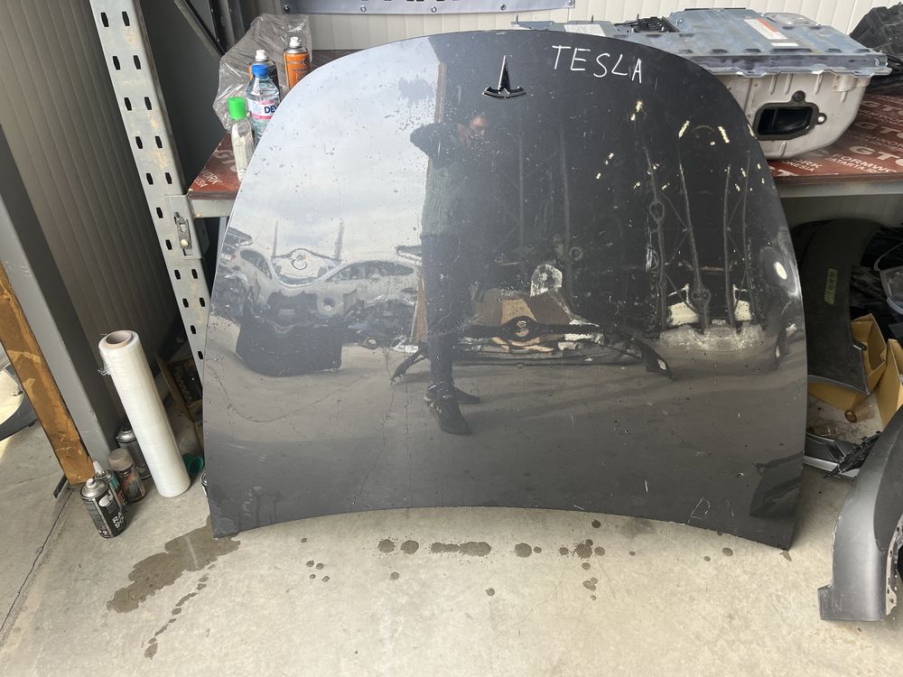 Капак Tesla Model Y 2020