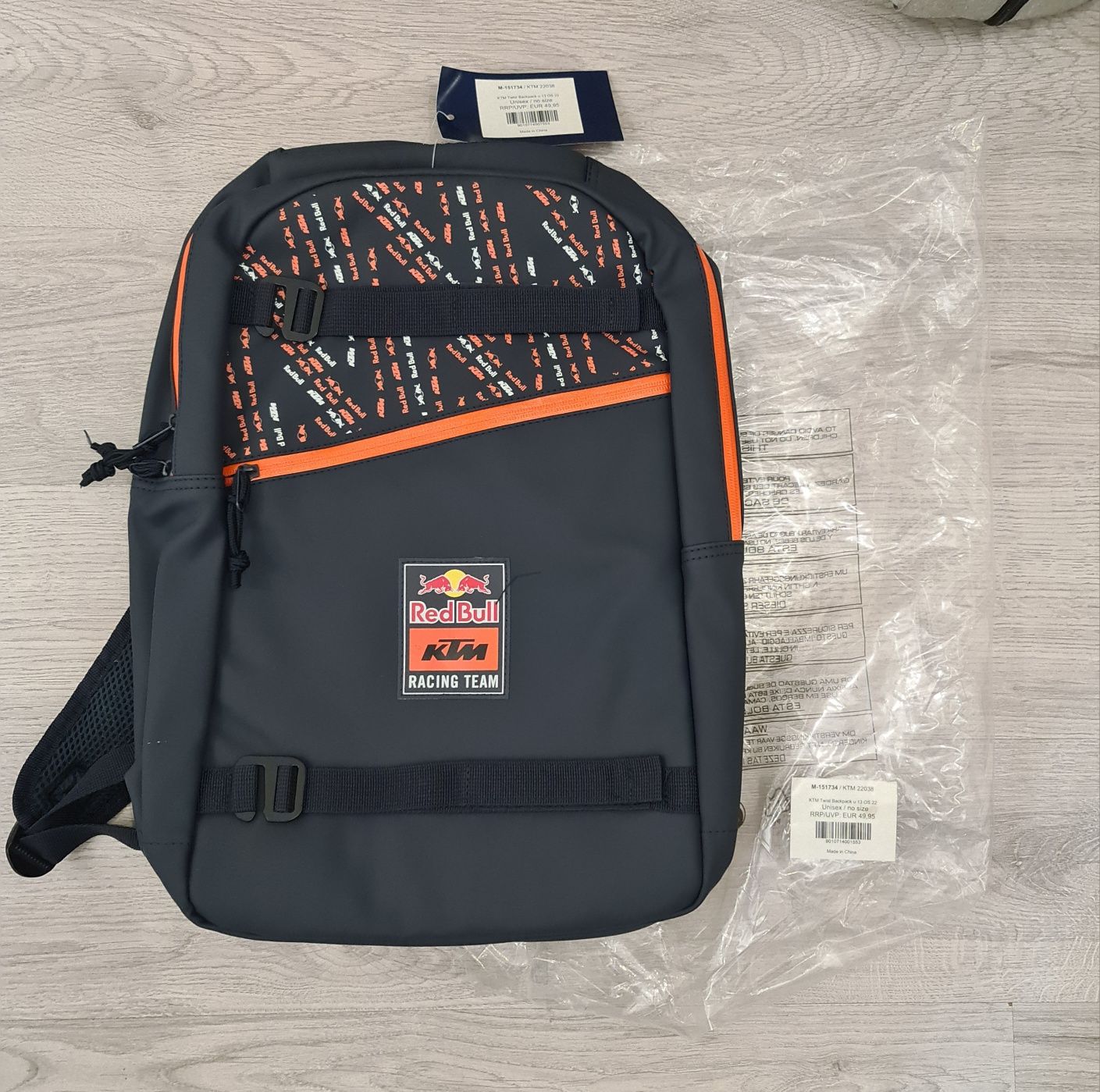 NOU. Rucsac Redbull KTM