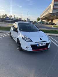 Vand Renault Clio 1.5 dCi Night and Day 107 HP