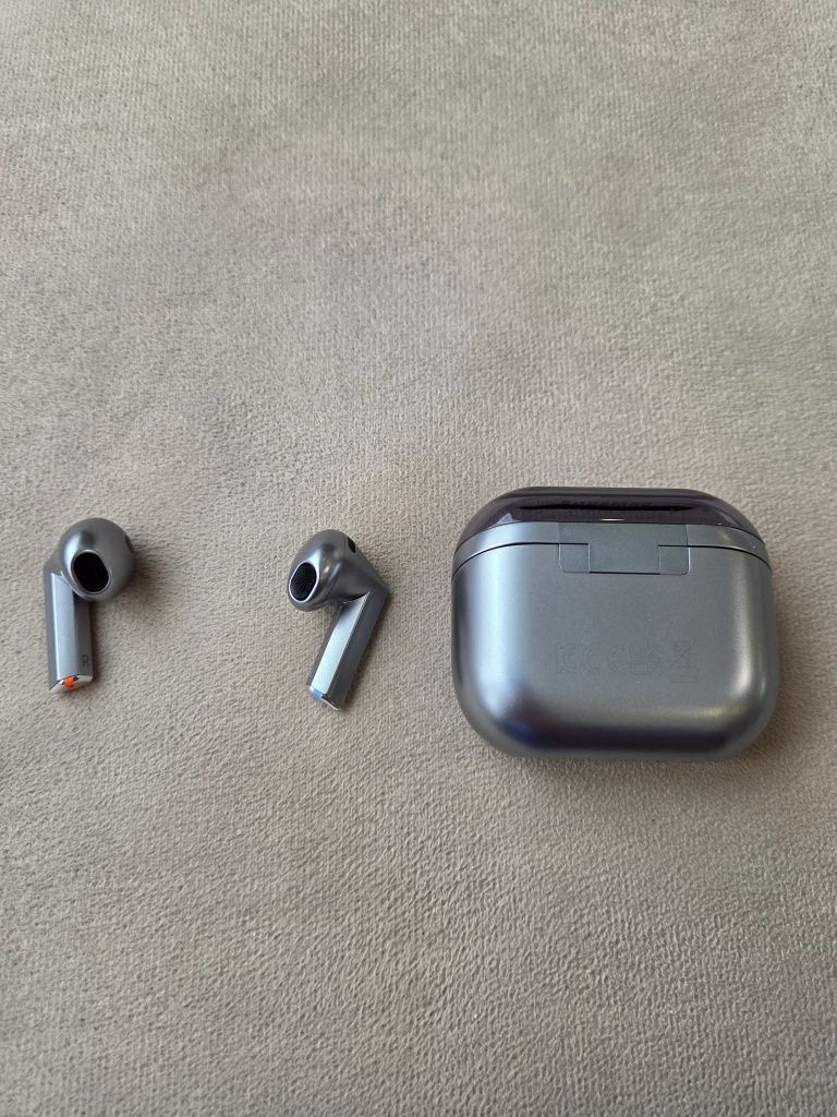 Слушалки Samsung Galaxy Buds 3
