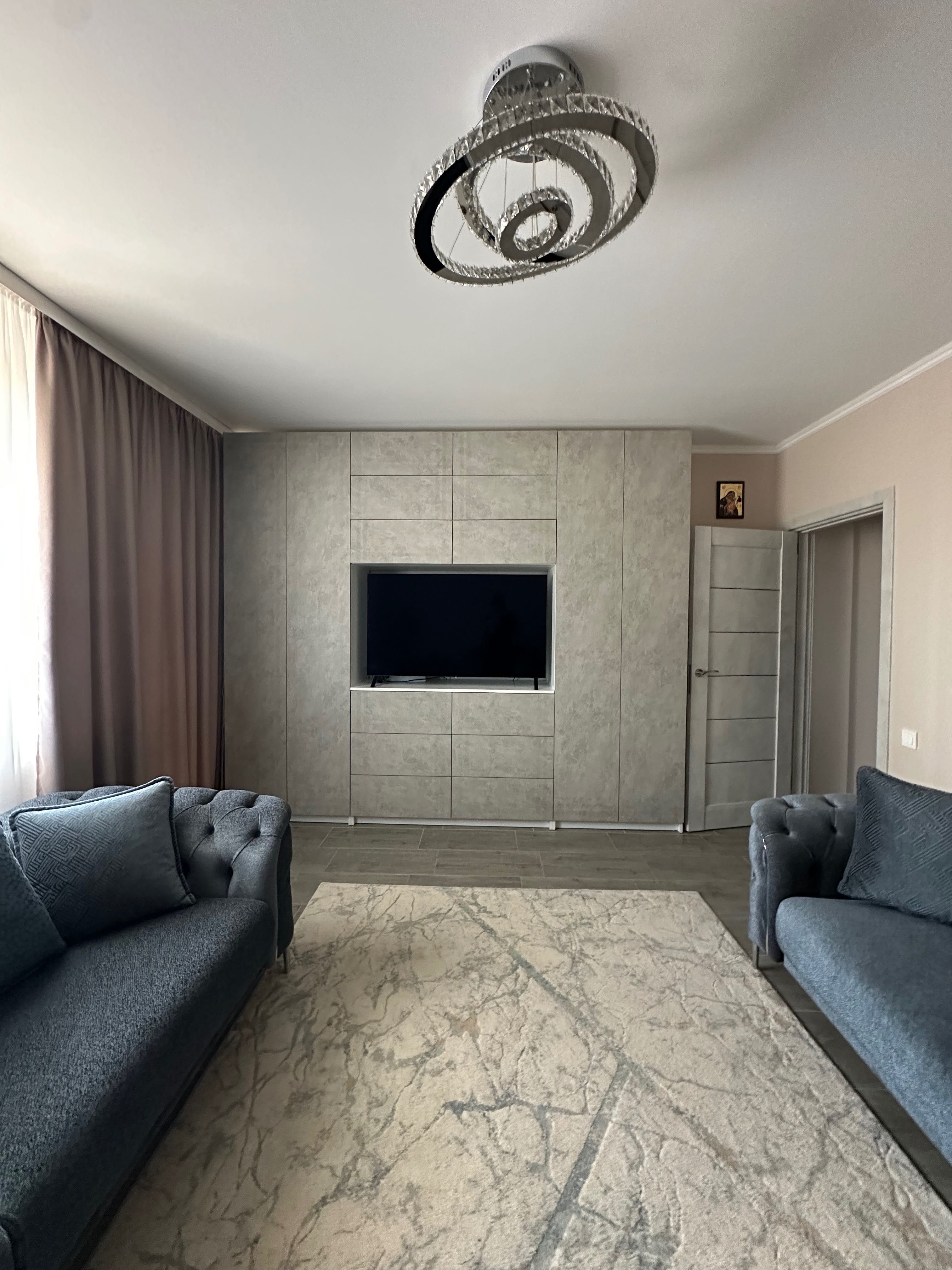 Apartament 3 camere + grădină proprie