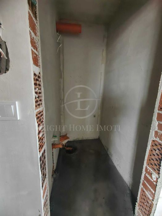 Продава се Тристаен апартамент в Пловдив, Остромила - 149 кв.м за 1007 €/кв.м - Снимка #8