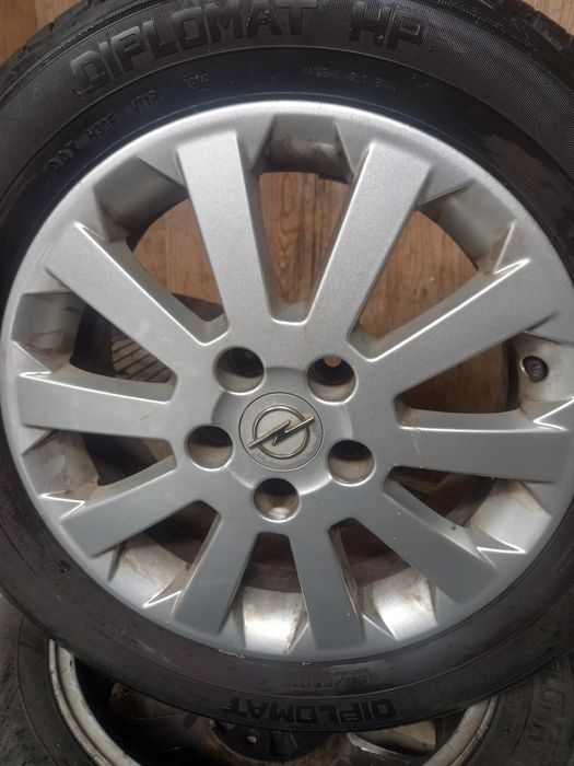 Jante cu cauciucuri vara 205 55-16 în stare buna