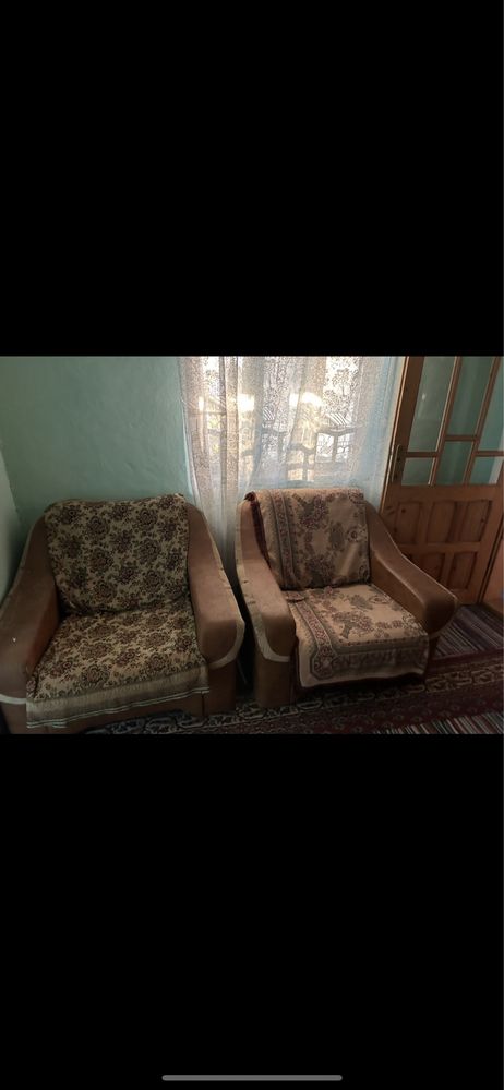 Inchiriez Casa batraneasca locuibila  satul Hermeziu Comuna Trifesti