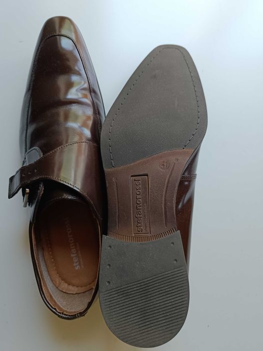 Preț de weekend: Vând pantofi piele naturală 41