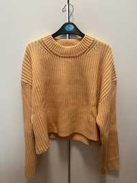 оранжев плетен пуловер