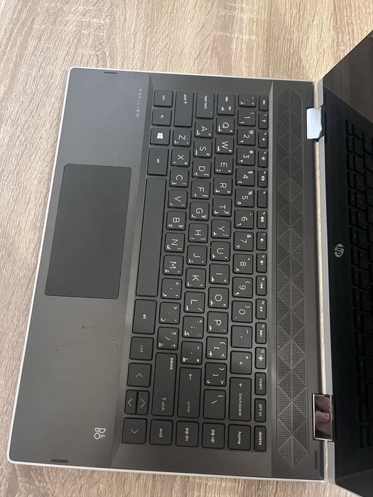 hp foldable laptop with/ touch screen