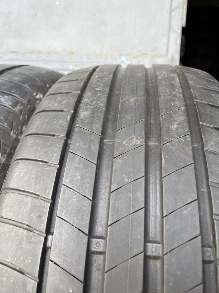 4 бр. летни гуми 245/45/19 Bridgestone AO DOT 2620 5-5,5 mm
