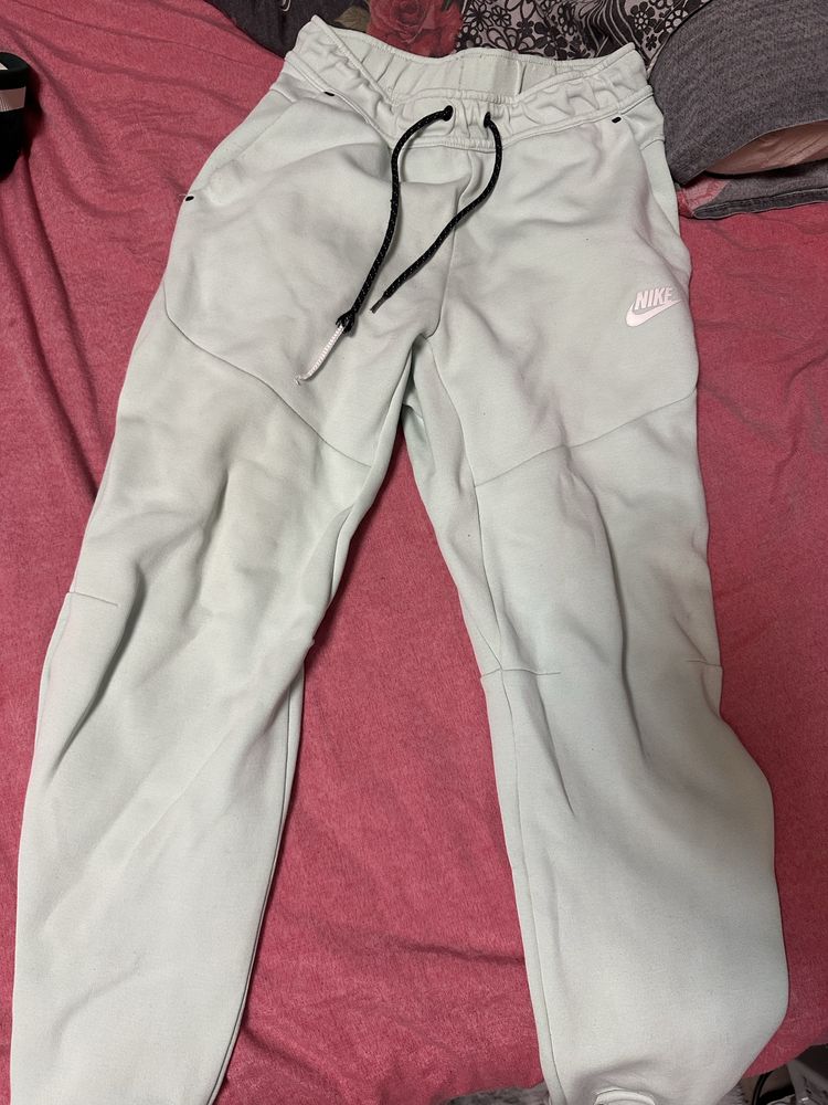 Tech fleece долнище