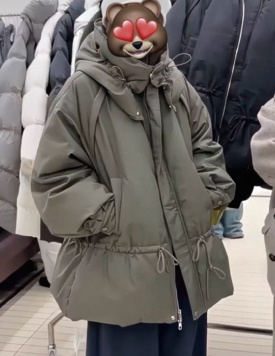 Новый женский настоящий пуховик ( пух и перо)