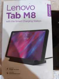 Vând tableta Lenovo M8