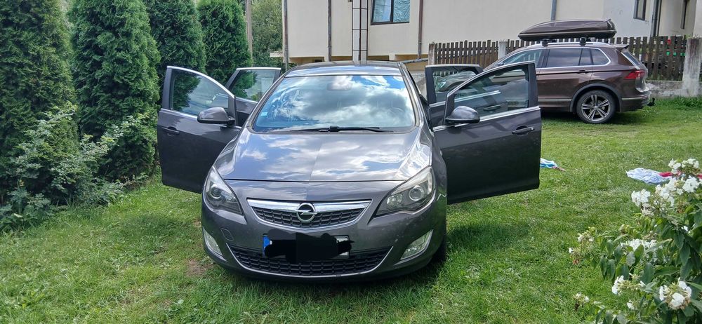 Vand opel astra j