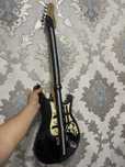 Elektro Gitara Sotiladi
