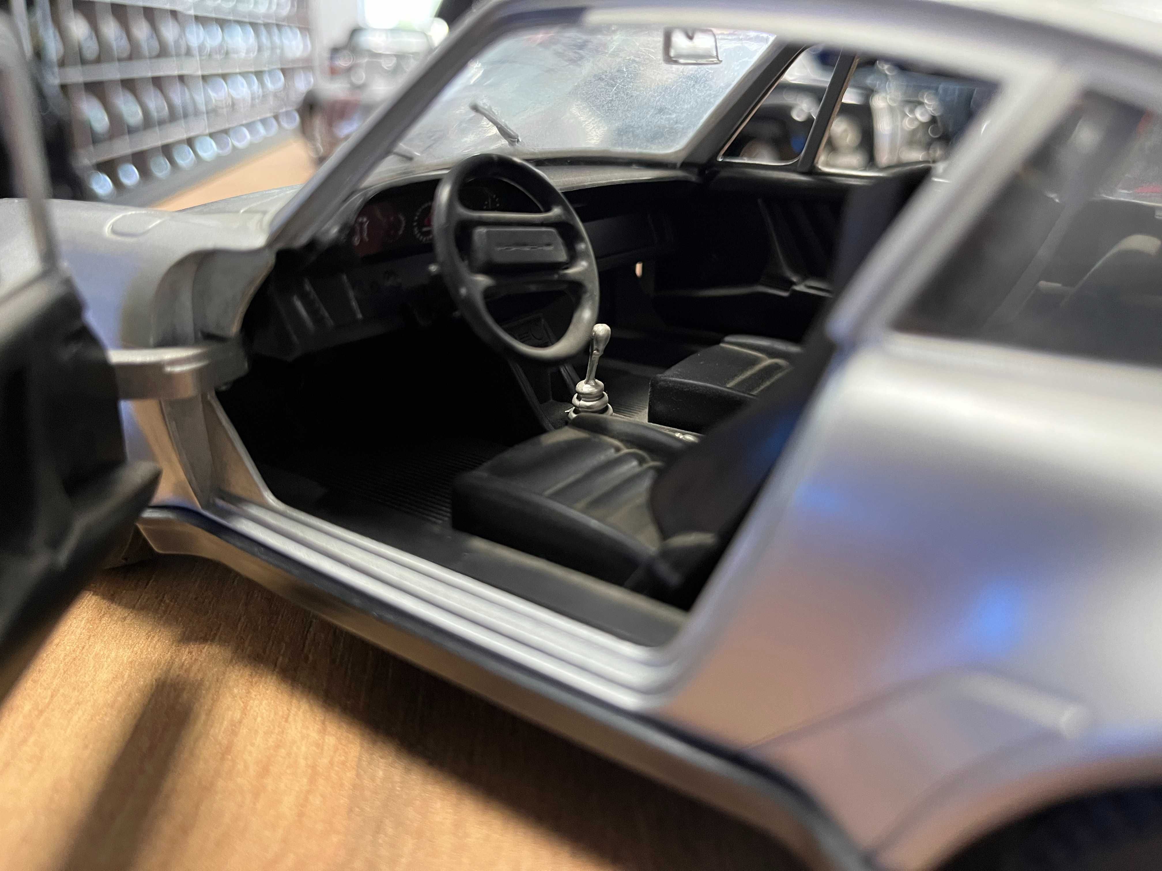 SUN STAR  колекционерски модел количка   PORSCHE 911 SC  1984г. 1:18