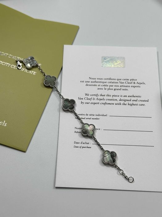 Bracelet Van Cleef & Arpels 5 motifs White Gold 750 Gray