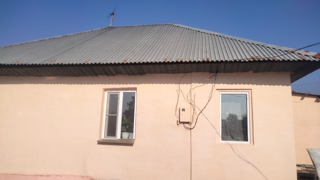 Продам дом на Мирном