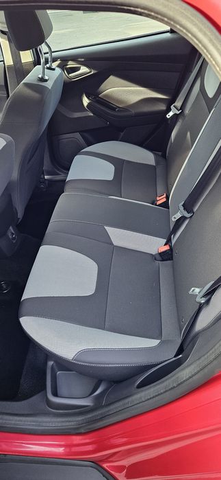 Vând Ford Focus 3 87.000km 2012 benzină