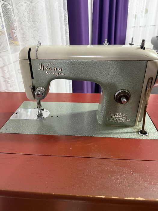 Mașina de cusut 1970
