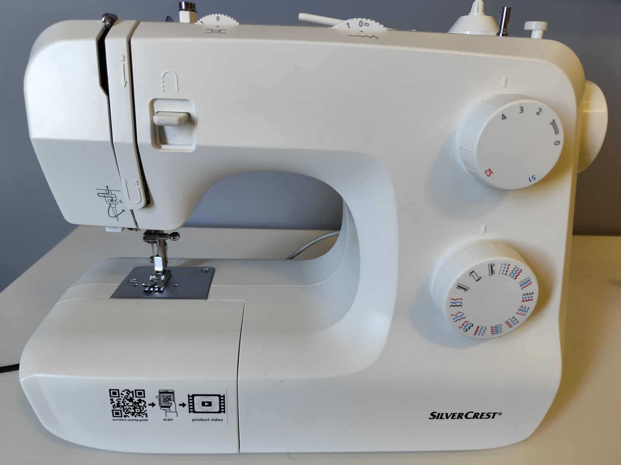 Шевна машина SilverCrest SNM 33 C1