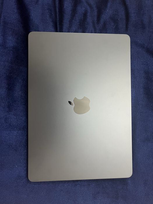 MacBook Air 13” (M4, 16 ГБ / 512 ГБ, цвет Midnight) 2025 года