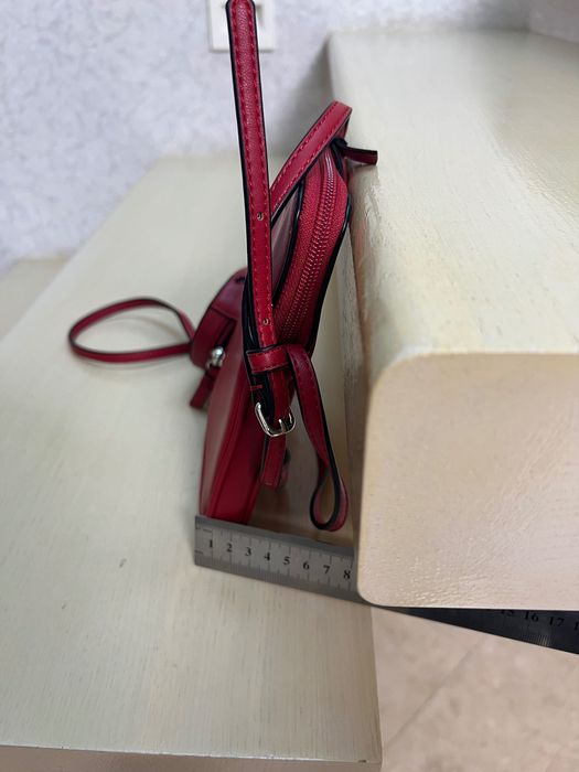 Geanta pentru telefon DKNY