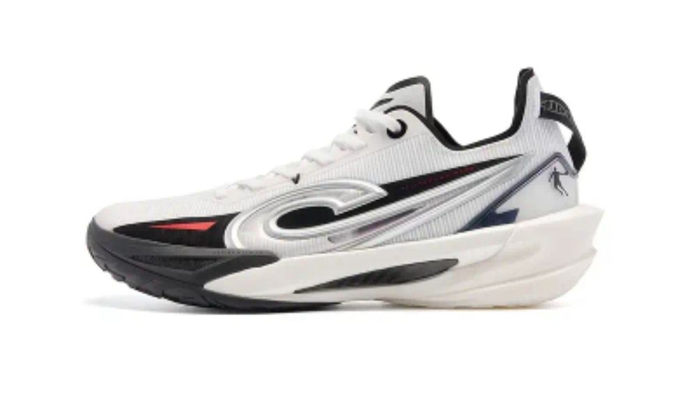 Adidasi de baschet , marimi 40,5  , 41  , 42  ,42,5  ,  44  ,  44,5