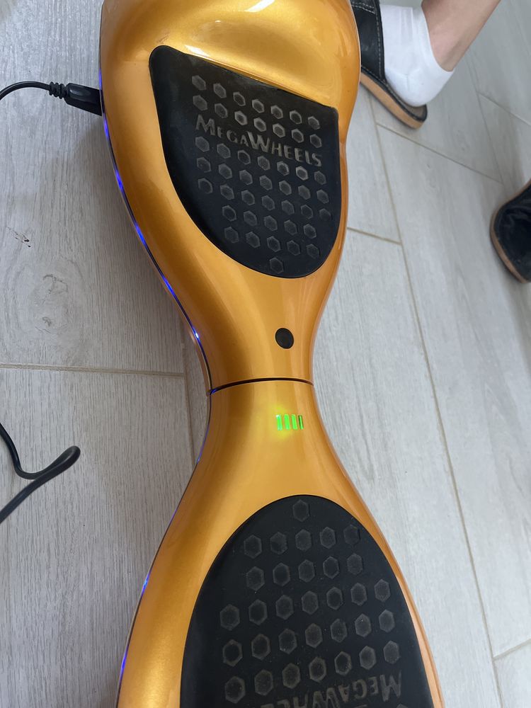 Vand hoverboord pret 400 negociabil
