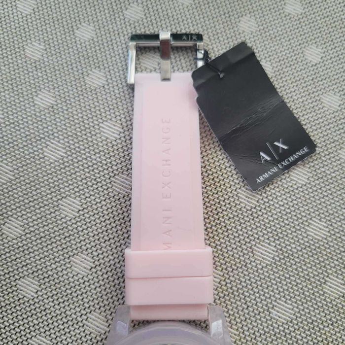 Armani Exchange НОВ дамски часовник