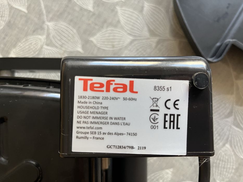 Продавам грил Tefal OptiGril +